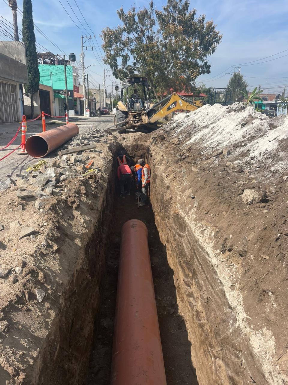 Instalación de red sanitaria en zanja urbana
